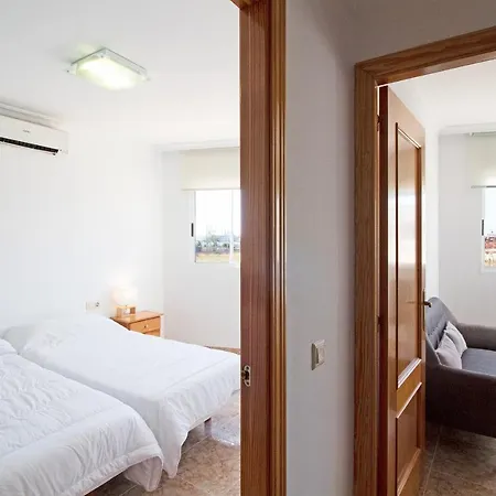 Global Properties, Frente A La Nau En Puerto de Sagunto